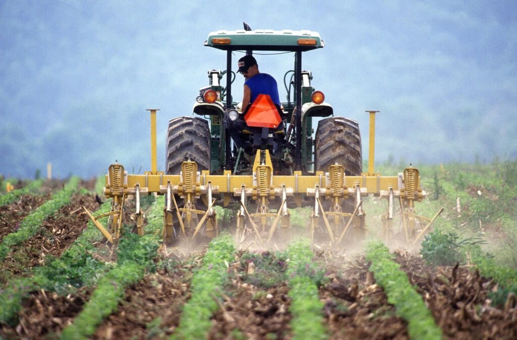 [ad_1] În România, prețul mediu pentru un teren agricol în 2024 a fost de peste 8.700 de euro pe hectar, conform datelor furnizate de Eurostat