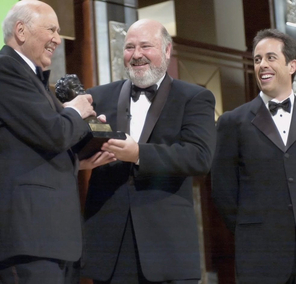 Jerry Seinfeld rememorează intervenția salvatoare a regizorului Rob Reiner pentru serialul Seinfeld: „Fără el, nu am fi avut niciodată acest show” / Rob Reiner și soția sa au fost victime ale unei crime în propria lor locuință, iar fiul lor, Nick, este principalul suspect