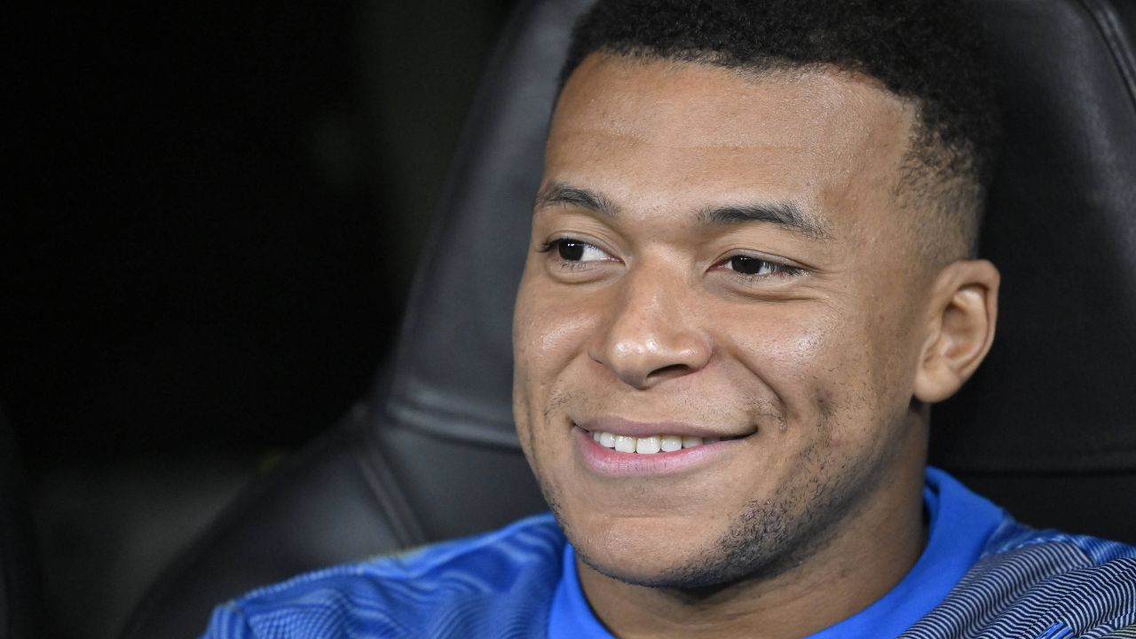 Acordul surprinzător prin care Kylian Mbappe a pus PSG în dificultate financiară. Totul a fost generat de o reglementare specifică din Franța.