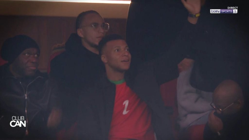 [ad_1] Kylian Mbappe, vedeta de la Real Madrid, a ales să fie spectator la un meci din cadrul Cupei Africii pe Națiuni