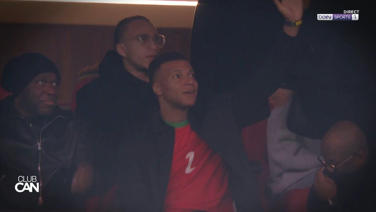 [ad_1] Kylian Mbappe, vedeta de la Real Madrid, a ales să fie spectator la un meci din cadrul Cupei Africii pe Națiuni