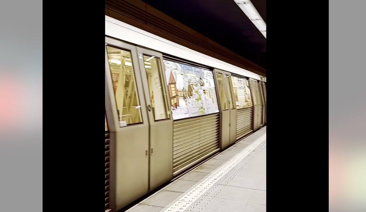 [ad_1] Metrorex a lansat un tren decorat de Crăciun pe Magistralele 1 și 3, pentru a aduce spiritul sărbătorilor în călătoriile cotidiene ale locuitorilor din București