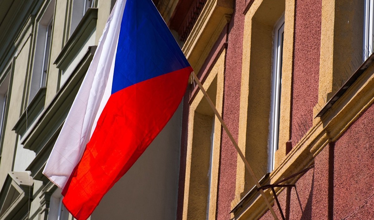 Consiliul de Securitate din Cehia va analiza în ianuarie 2026 perspectivele unui sistem de gestionare a livrărilor de armament către Ucraina