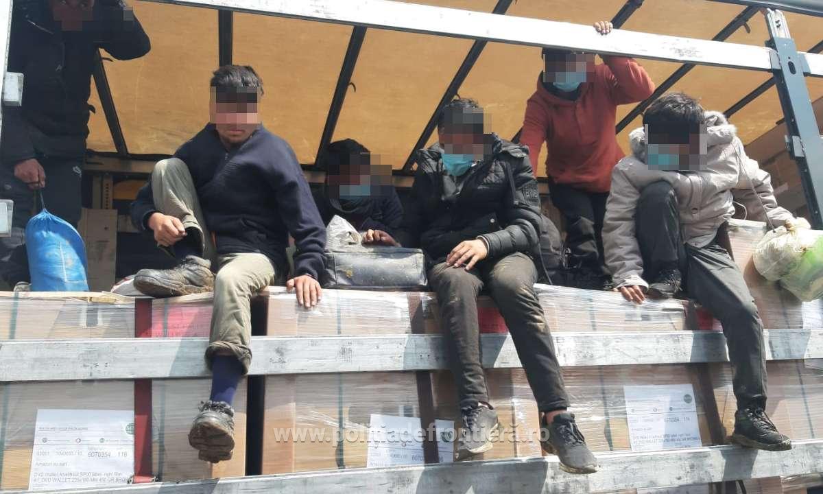 Patru cetățeni bangladeși fără documente legale, capturați de poliția de frontieră într-o operațiune comună româno-moldovenească