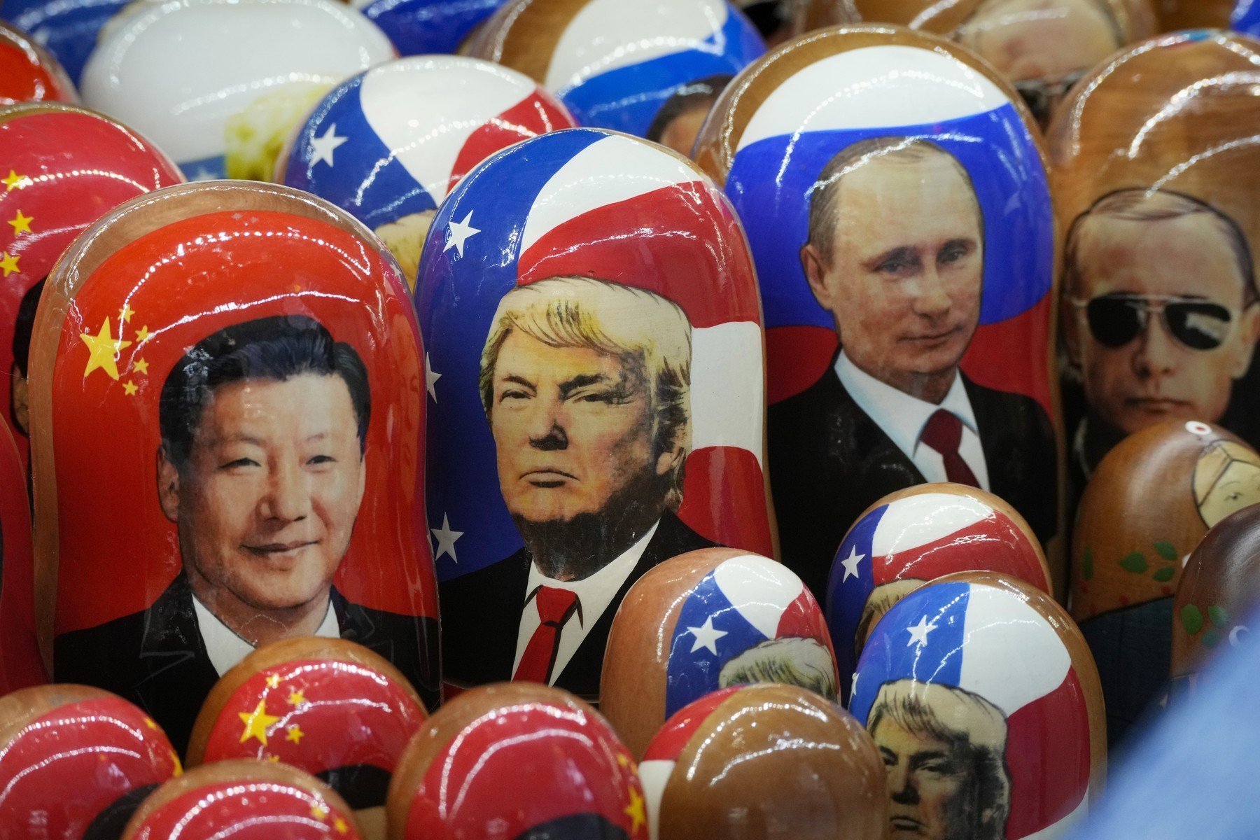 Ce personalități vor modela deciziile globale în 2026 și care sunt poreclele lor, de la „durerea de cap” la „șocul transatlantic”, conform topului POLITICO