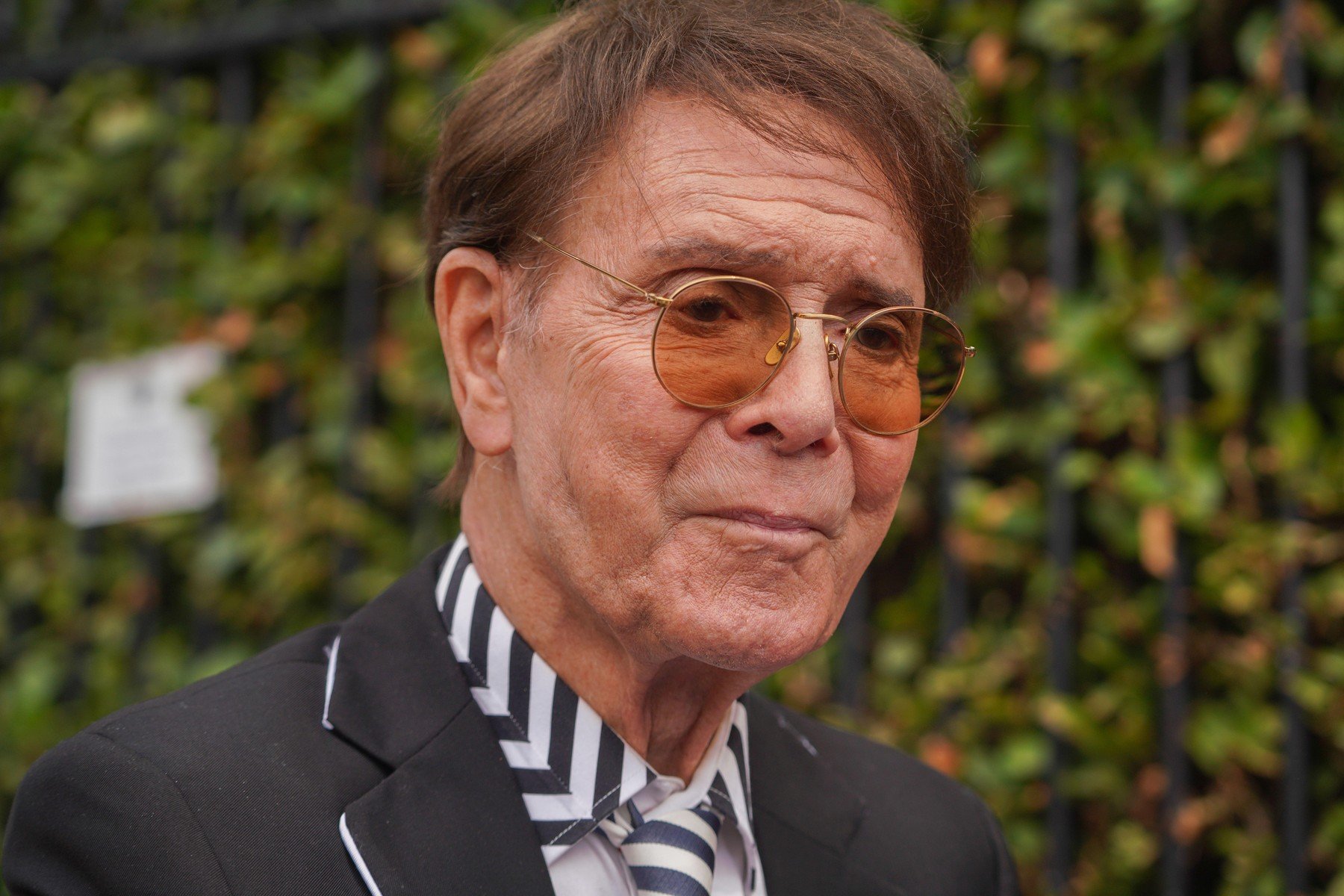 Cântărețul britanic Cliff Richard mărturisește că a avut cancer de prostată și îndeamnă la controale regulate pentru depistarea bolii