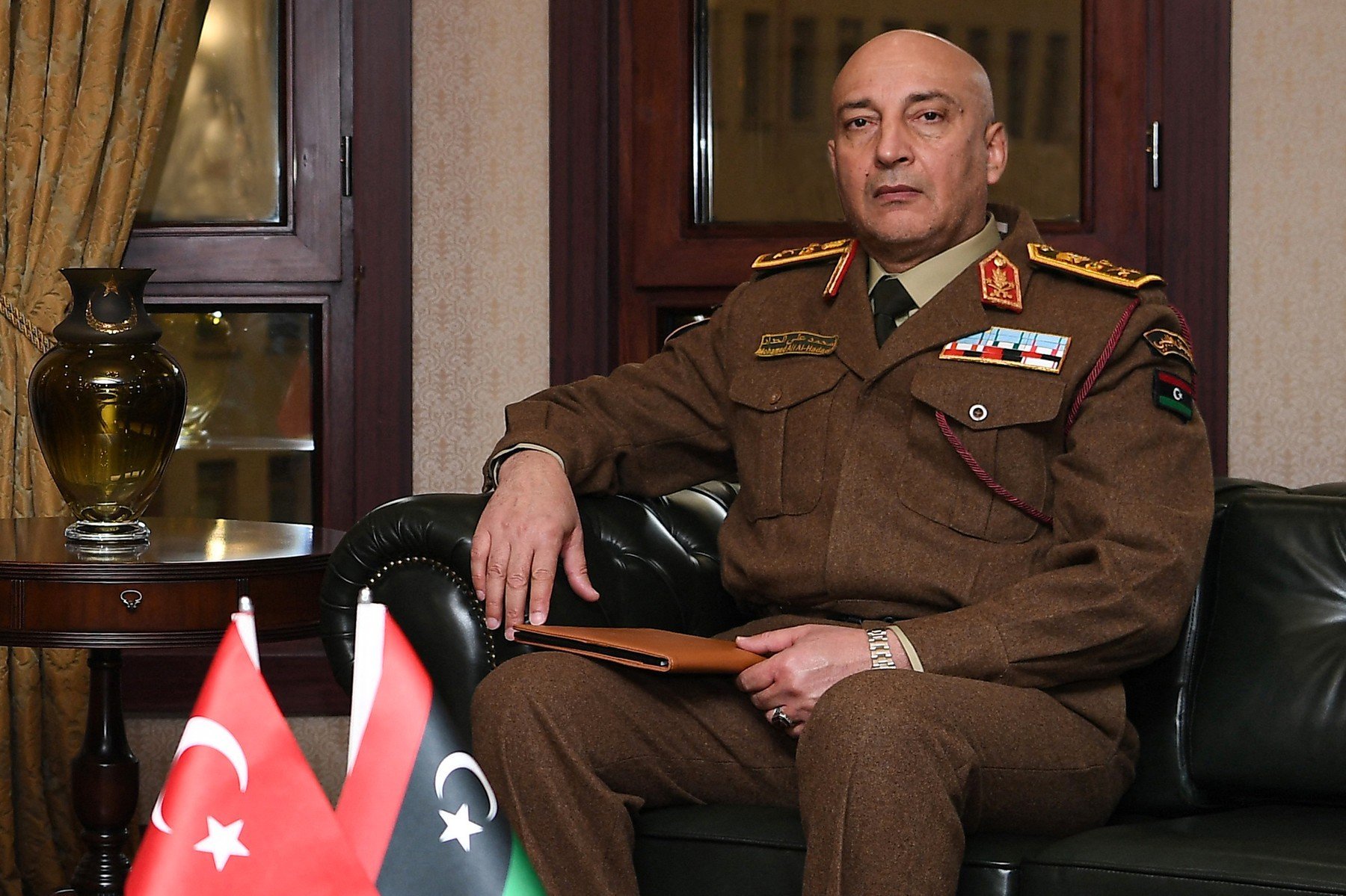 [ad_1] Șeful statului major din vestul Libiei, Mohammed Ali Ahmed Al-Haddad, a pierit într-un incident aviatic după ce avionul pe care îl traveling a decolat din Ankara
