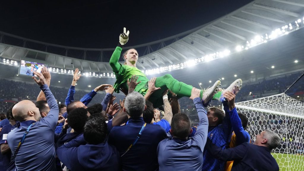 ”Duckadam din Urali”! Performanța lui Matvey Safonov după cele 4 penalty-uri apărate în meciul PSG – Flamengo