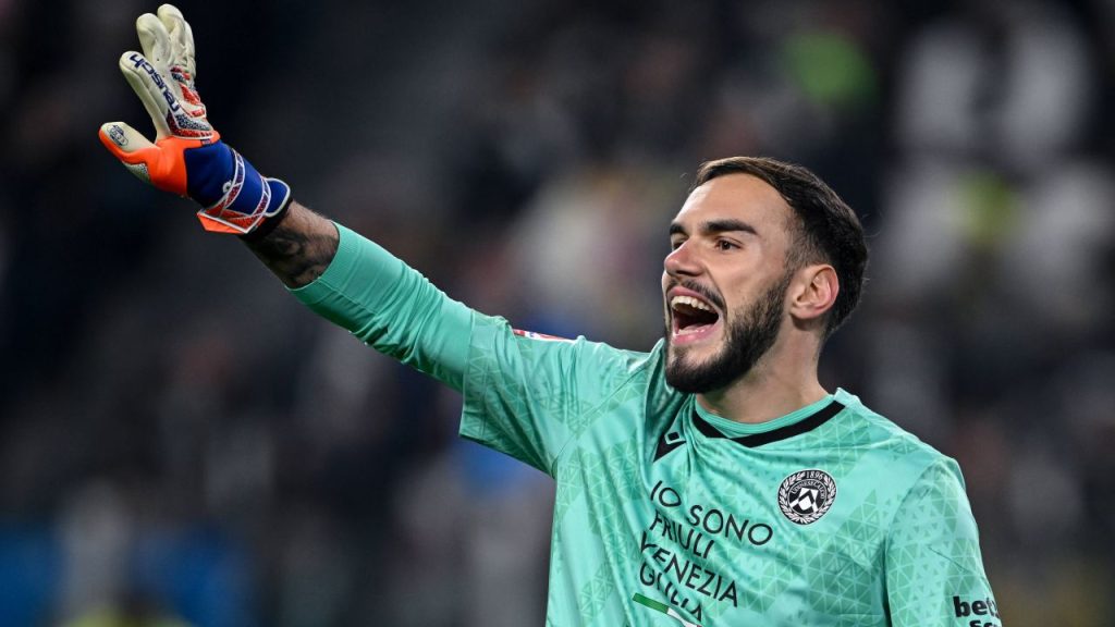 [ad_1] Răzvan Sava, în vârstă de 23 de ani, s-a întors în postura de portar titular pentru Udinese, ca urmare a unei eliminări primite de obșnuitul titular, Maduka Okoye, de 26 de ani