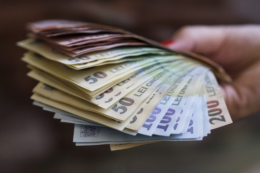 Taxele și impozitele pentru anul viitor: estimări privind costurile pentru locuințe și vehicule în București | Informații complete