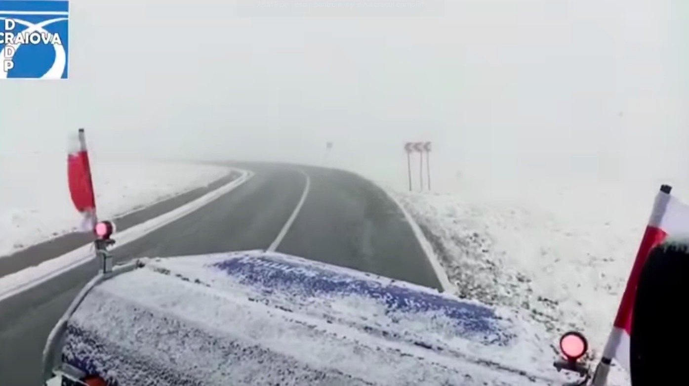 Restricție de circulație pe Transalpina la ieșirea din Novaci către Rânca pentru vehiculele fără tracțiune integrală și fără lanțuri antiderapante