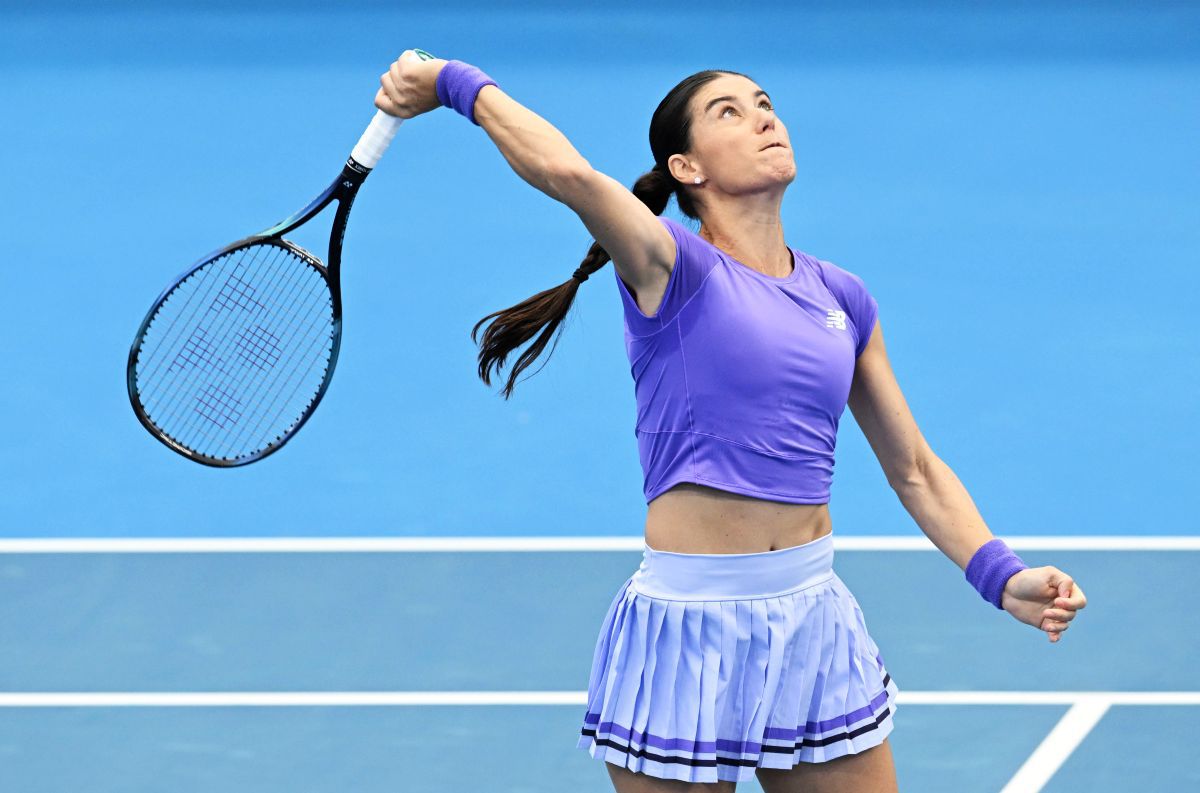Sorana Cîrstea, retragere surpriză de la Adelaide din cauza unei accidentări Sorana Cîrstea, cunoscută jucătoare de tenis din România, s-a retras din turneul WTA 500 de la Adelaide din cauza unei accidentări la glezna dreaptă
