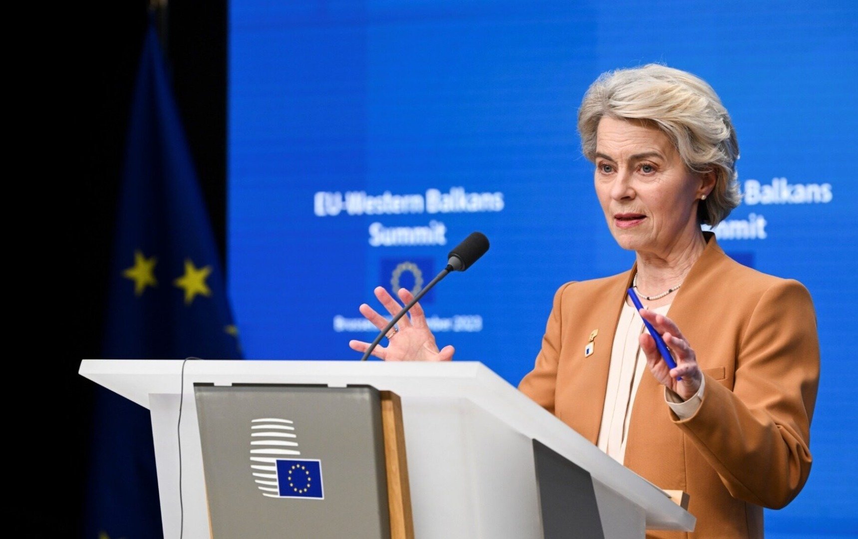 Europa în fața unei răscruce: între alianța transatlantică și promisiunea de independență strategică În contextul geopolitic tensionat al ultimului an, Europa traversează o perioadă de incertitudine și reevaluare a poziției sale pe scena internațională