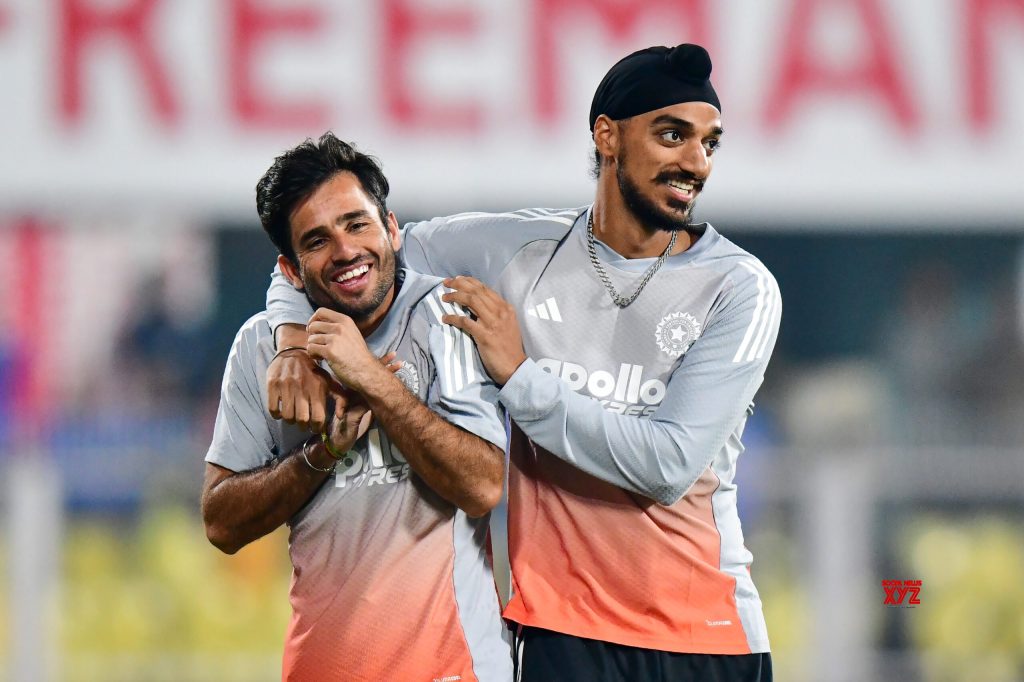 Arshdeep Singh aduce schimbări în echipa Indiei la meciul cu Noua Zeelandă India a decis să aleagă să bată prima în cadrul celui de-al patrulea meci din seria T20I împotriva Noii Zeelande, având loc la ACA-VDCA Stadium din Visakhapatnam