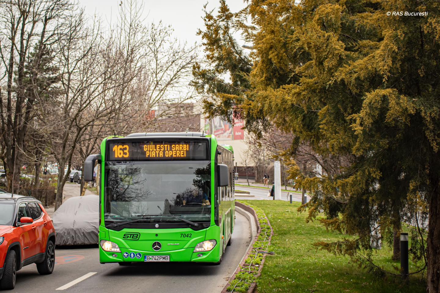 Linia 163 STB reia traseul obișnuit din 6 ianuarie