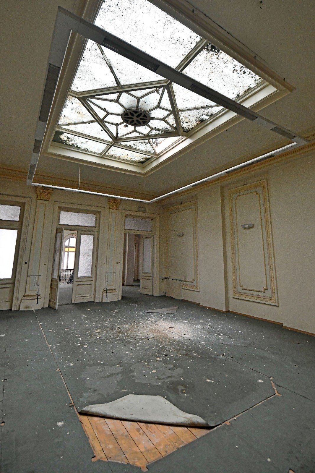 Primăria Capitalei continuă eforturile de consolidare a clădirilor cu risc seismic, în încercarea de a proteja atât patrimoniul cultural, cât și locuințele civile din centrul orașului