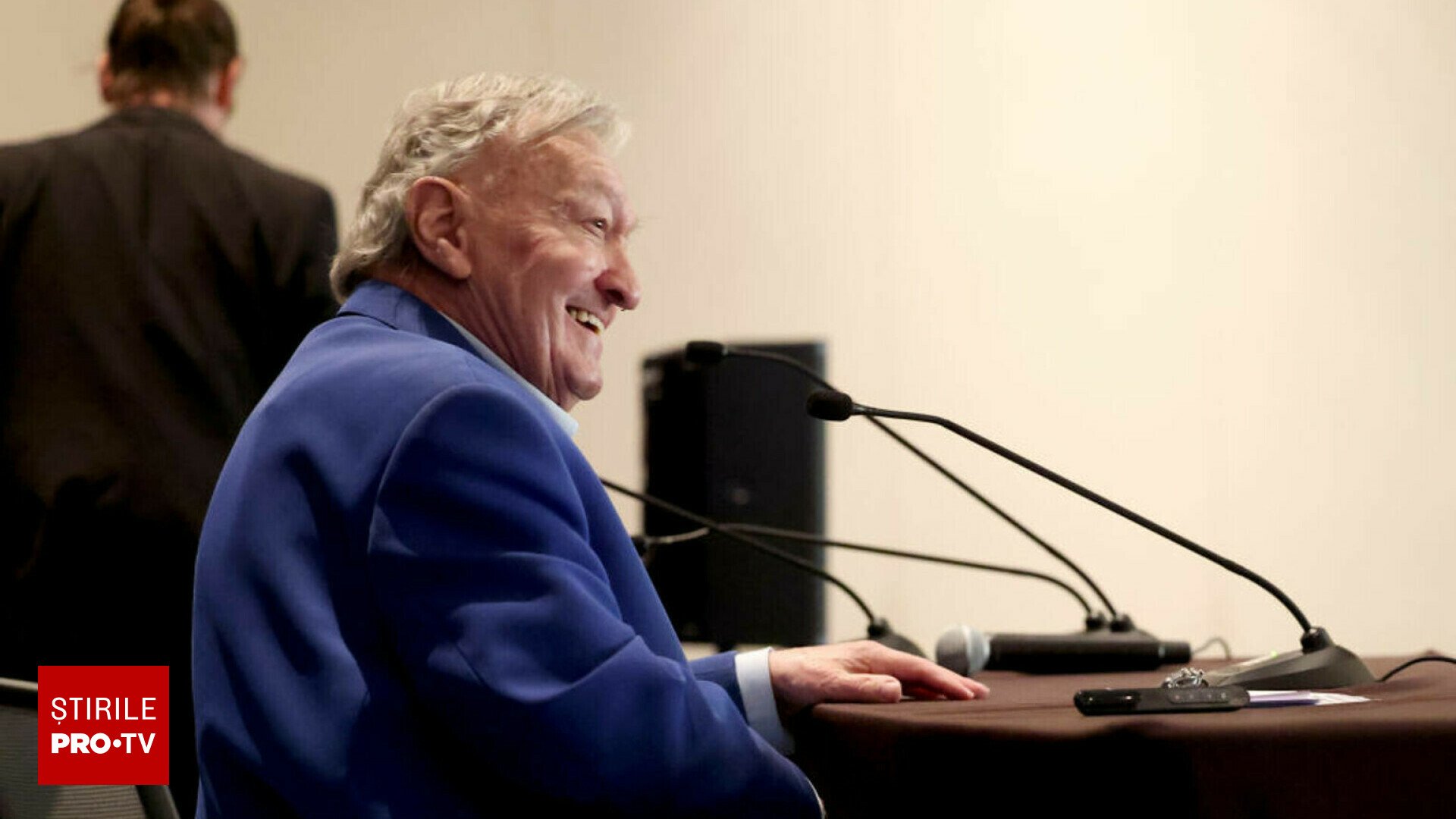 Erich von Daniken, proeminentul scriitor elvețian, a decedat la 90 de ani Scriitorul elvețian Erich von Daniken, renumit pentru teorii controversate legate de existența extratereștrilor și impactul acestora asupra civilizației umane, a murit sâmbătă la vârsta de 90 de ani, conform anunțului făcut de biroul său