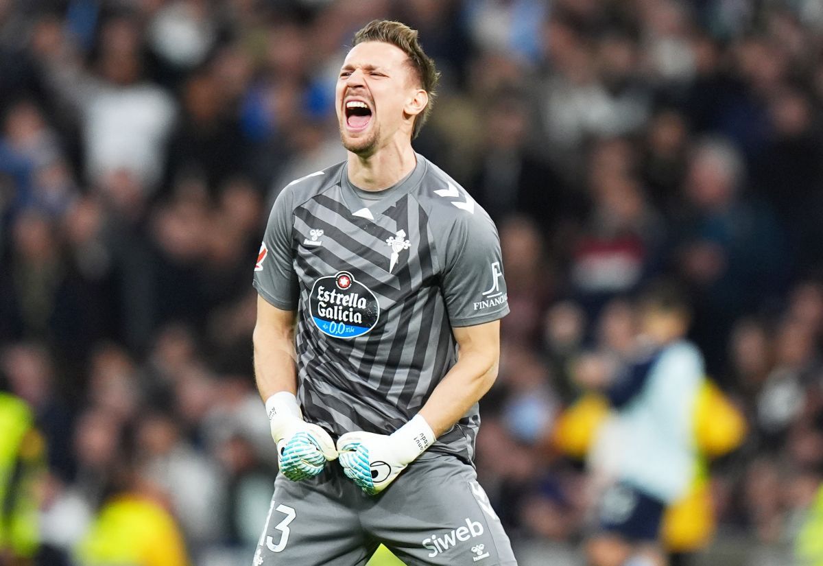 Ionuț Radu, titular la Celta Vigo în duelul cu FC Sevilla Portarul român Ionuț Radu, în vârstă de 28 de ani, va apăra buturile echipei Celta Vigo în meciul din această seară contra celor de la FC Sevilla, programat la ora 22:00