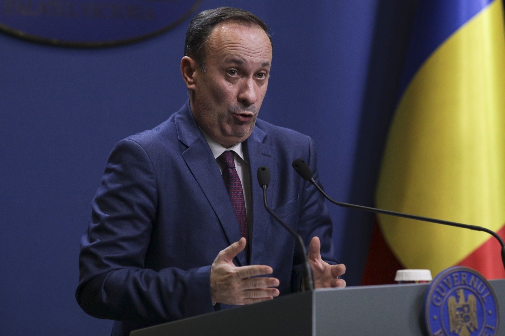 Tensiuni în PSD: Adrian Câciu îl atacă dur pe premierul Ilie Bolojan, denunțându-l drept „dictator” Liniștea politică din coaliție pare din ce în ce mai fragilă, iar atacurile reciproce devin o regulă nescrisă în atmosfera tensionată a politicii românești