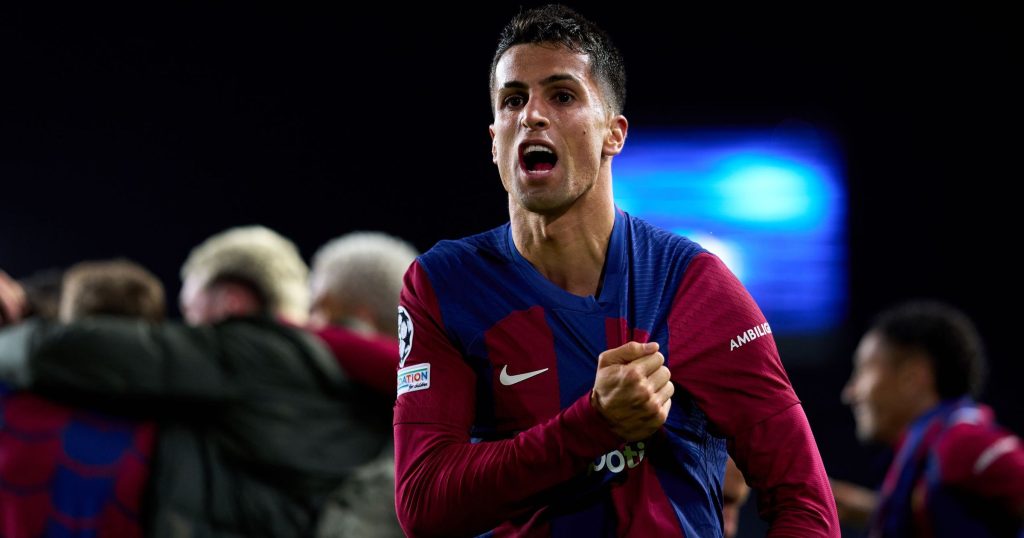 Barcelona contraatacă pentru semnătura lui Cancelo! Chivu, pe cale să piardă jucătorul dorit