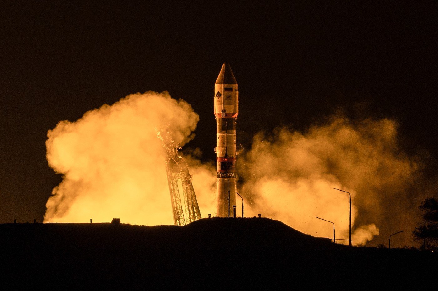 Rusia anunță finalizarea primei etape a dezvoltării unei toalete spațiale pentru modulul de aselenizare din programul său lunar de nouă generație Rusia face un pas important în pregătirea pentru explorarea Lunii, anunțând finalizarea dezvoltării sistemelor de susținere a vieții pentru modulul de aselenizare a viitorului vehicul spațial de nouă generație, PTK NP