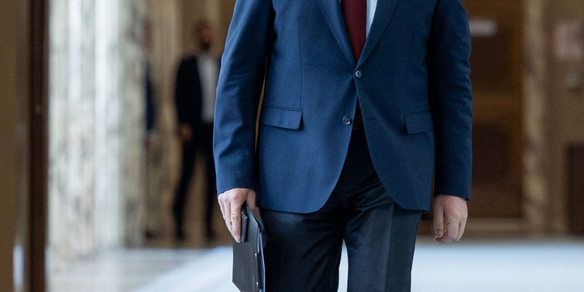 Bolojan: Ne pregătim un an pentru impozitarea progresivă - nu - JurnalUrban