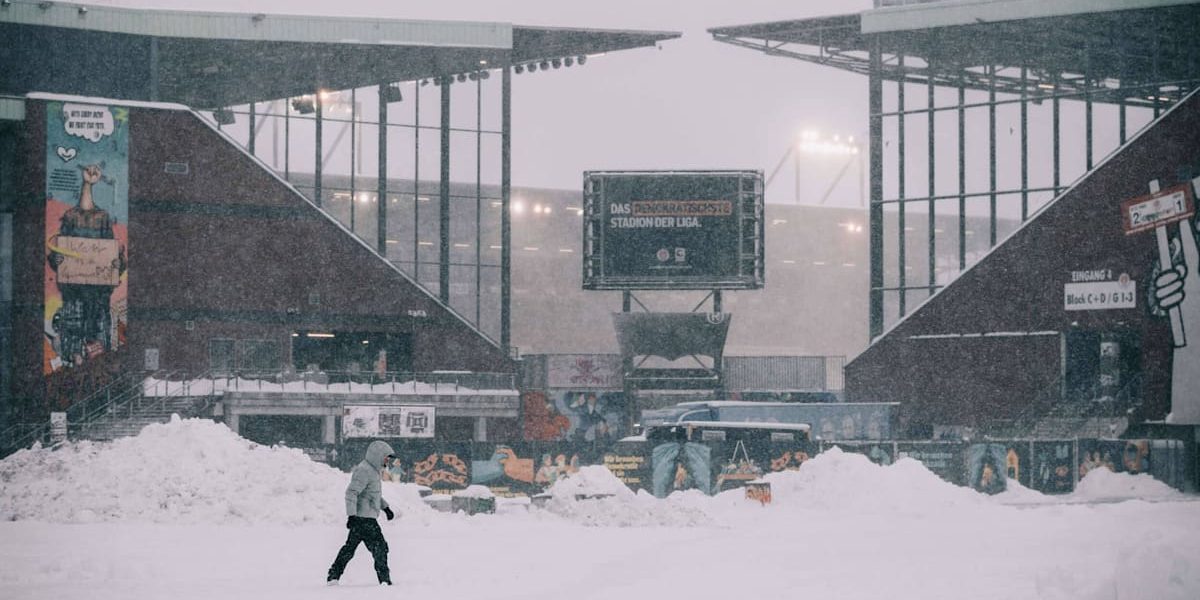 Bundesliga-Nachholspiele im TV und Stream: Wer überträgt die Partien am Dienstag?