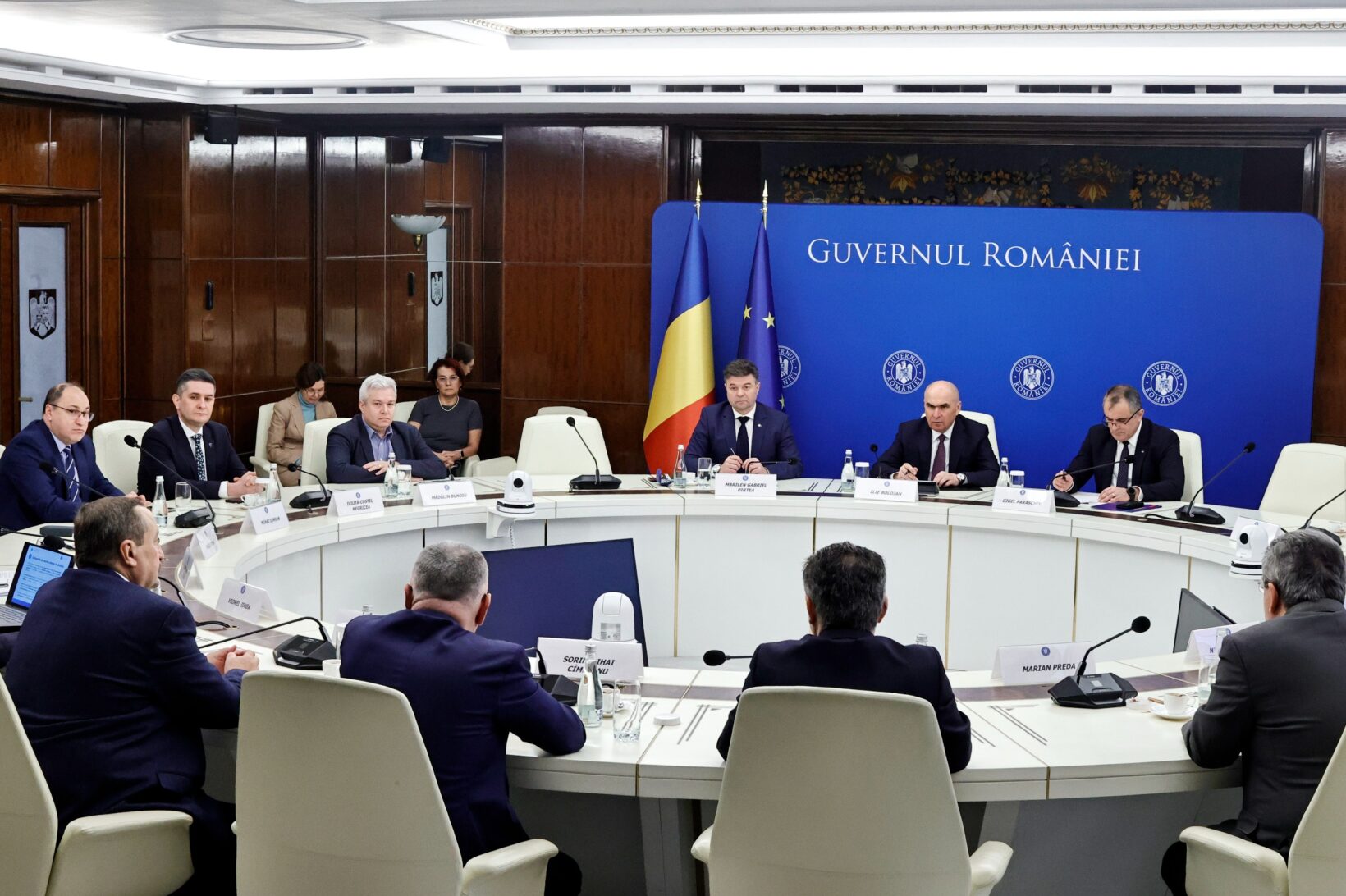 Ilie Bolojan: măsuri de austeritate în învățământul superior și cercetare, după discuții cu rectorii pe bugetul 2026