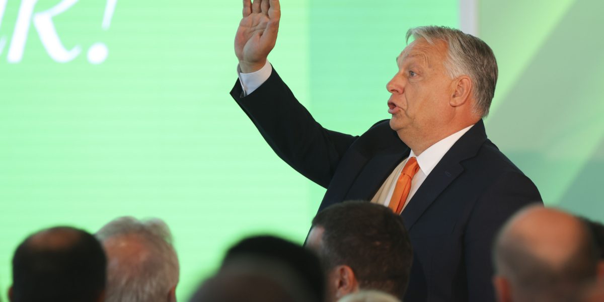 CONGRES_UDMR_001_INQUAM_Photos_Simion_Tataru.jpg - JurnalUrban