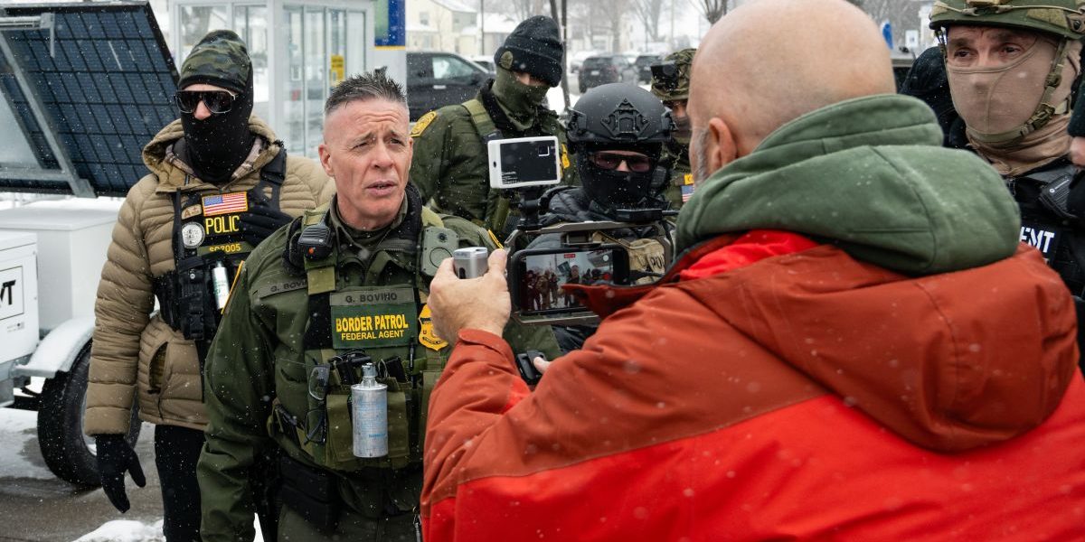 Chefe-da-Patrulha-de-Fronteira-dos-EUA-fala-para-live.jpg - JurnalUrban