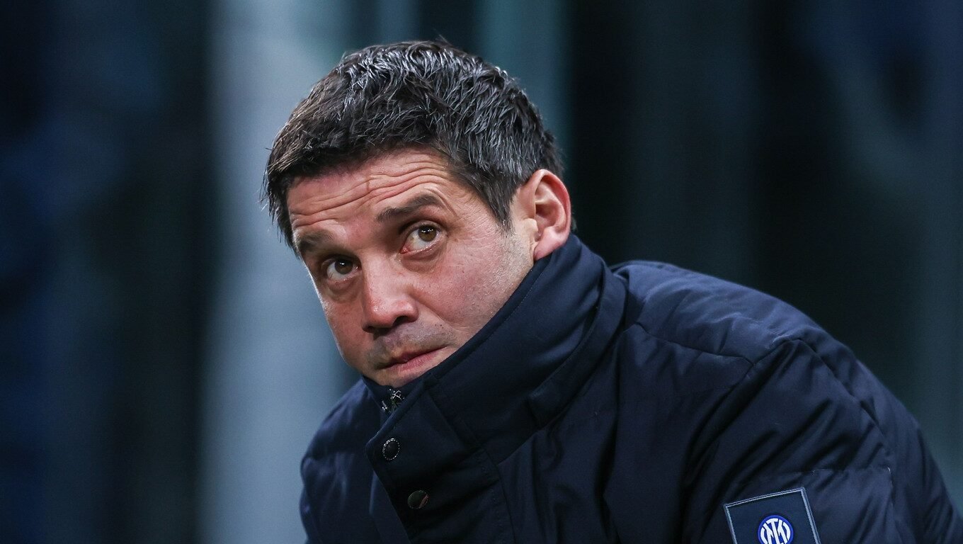 Răsturnare de situație: Joao Cancelo optează pentru Barcelona în loc de Inter Cristi Chivu a suferit o lovitură neașteptată în strategia sa de transferuri, după ce Joao Cancelo, fundasul dorit de el la Inter, a ajuns la un acord cu FC Barcelona