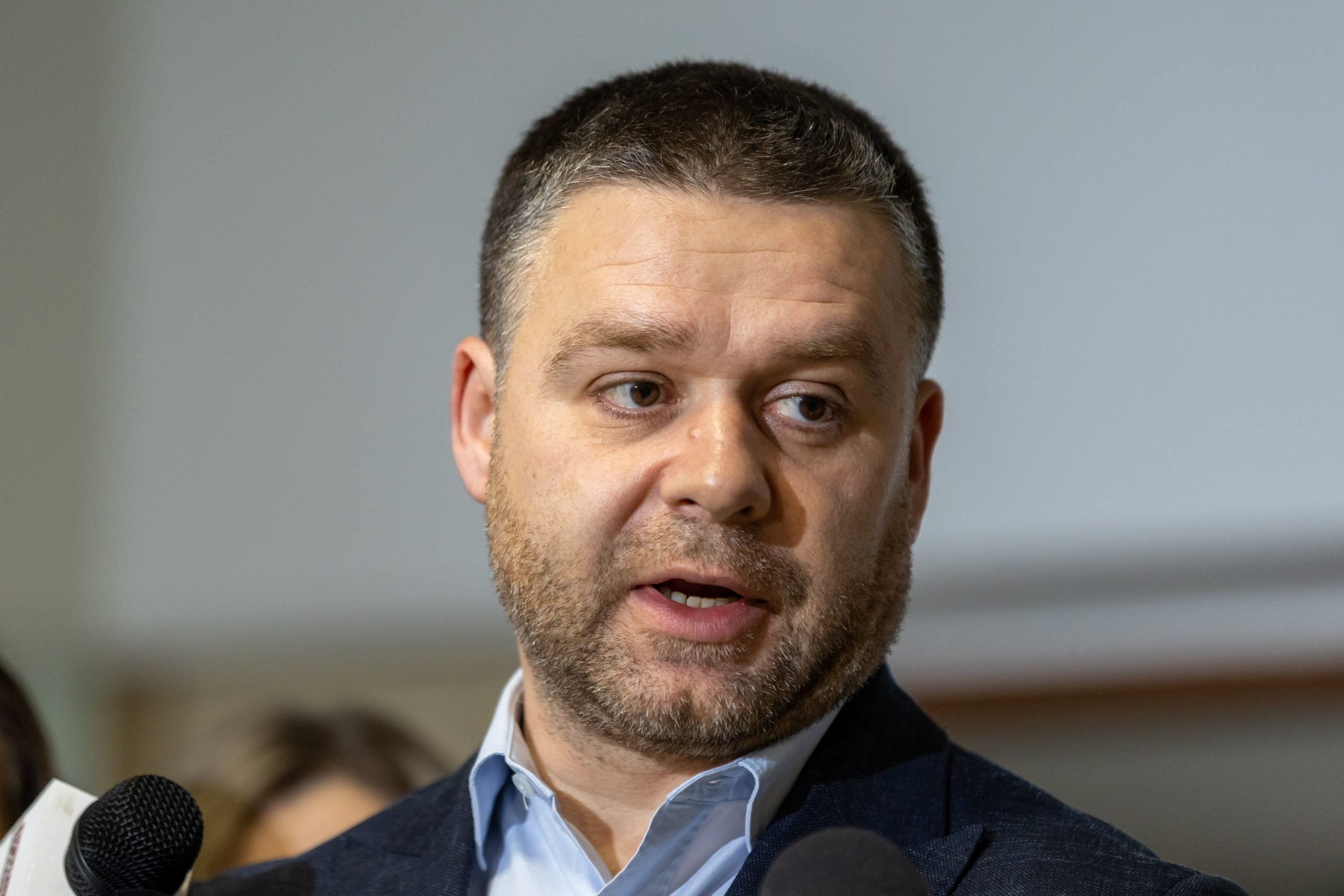 Înfrângere pentru Ciprian Ciucu în prima ședință de Consiliu General de când a preluat funcția. Biletele STB nu se scumpesc / Propunerea pentru audit extern la două companii, respinsă