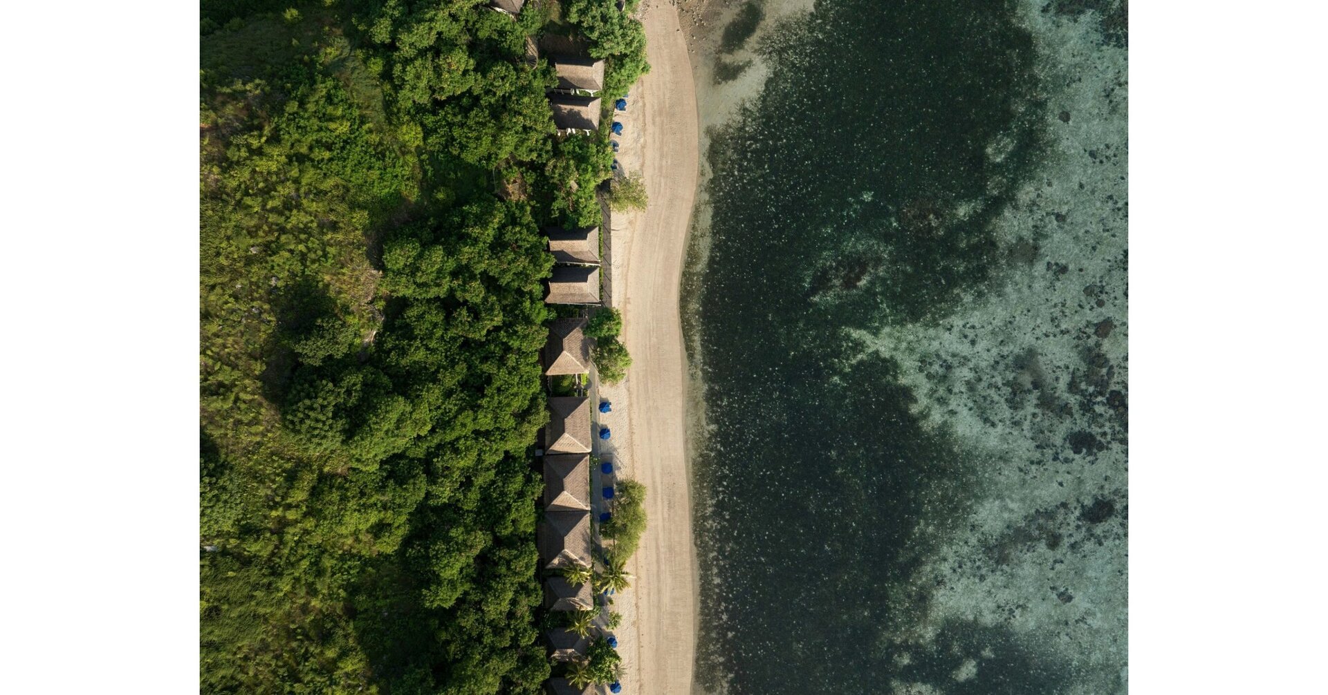Sudamala Resorts, cunoscută rețea de stațiuni boutique din Indonezia, marchează un progres semnificativ în promovarea turismului durabil, anunțând implementarea unui sistem de energie solară care va acoperi între 80 și 85% din nevoile energetice ale stațiunii Sudamala Resort din Seraya, Labuan Bajo