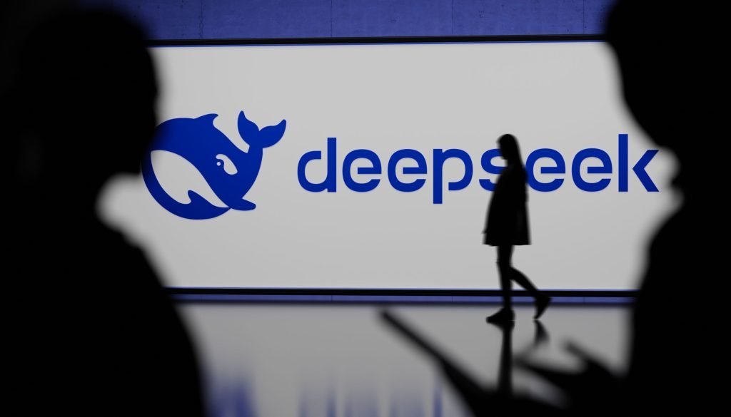 Ce s-a întâmplat cu DeepSeek, compania care a șocat Silicon Valley și Wall Street acum un an?