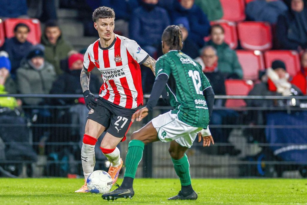 Ce scrie presa din Olanda despre Dennis Man, după prestația de gală în tricoul lui PSV: „Superb”
