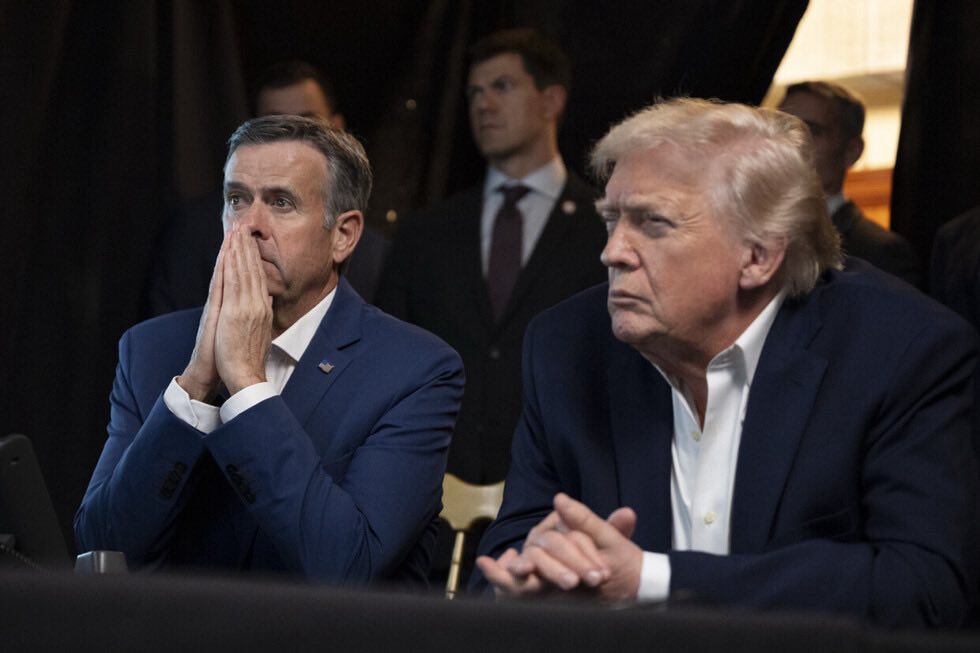 Trump amenință oficialivele de la Caracas: „Va plăti mai scump ca Maduro dacă nu face ce trebuie” Președinta interimară a Venezuelei, Delcy Rodriguez, se află în vizorul Administrației Donald Trump, care a făcut declarații dure duminică, avertizând că orice încercare de a menține status quo-ul va avea consecințe costisitoare pentru liderii de la Caracas