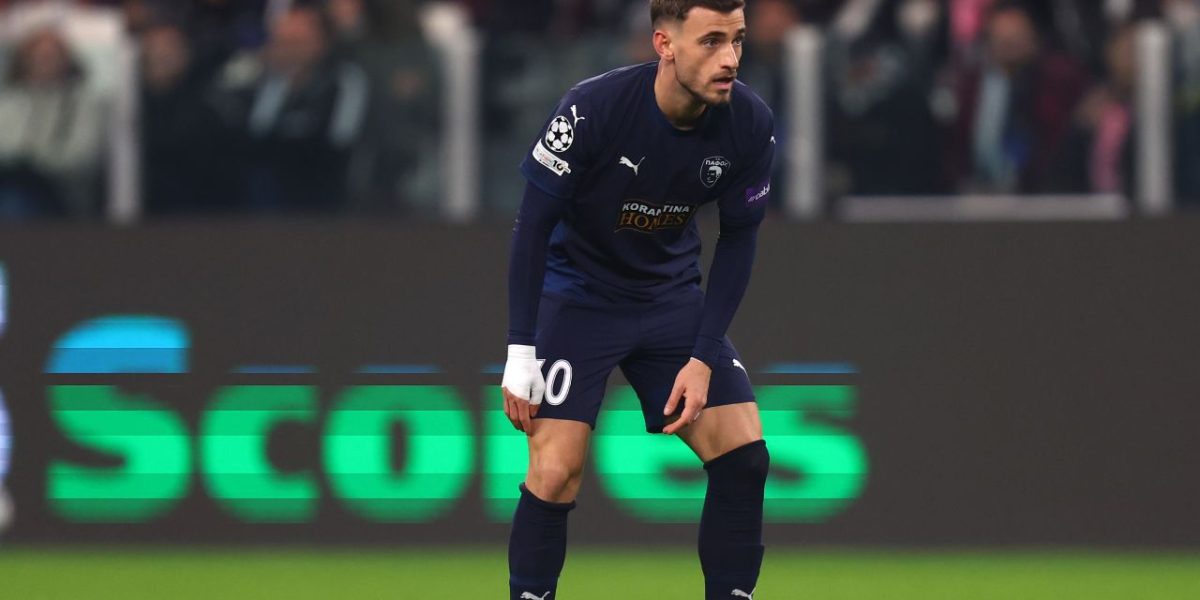 UEFA Champions League | Vlad Dragomir, titular în Chelsea - Pafos 1-0! Slavia Praga - Barcelona 2-4 și Marseille - Liverpool 0-2 se joacă ACUM