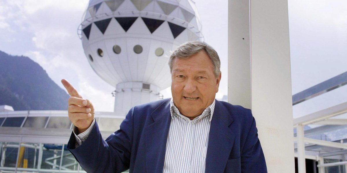 'Chariots of the Gods' author Erich von Däniken dies at 90