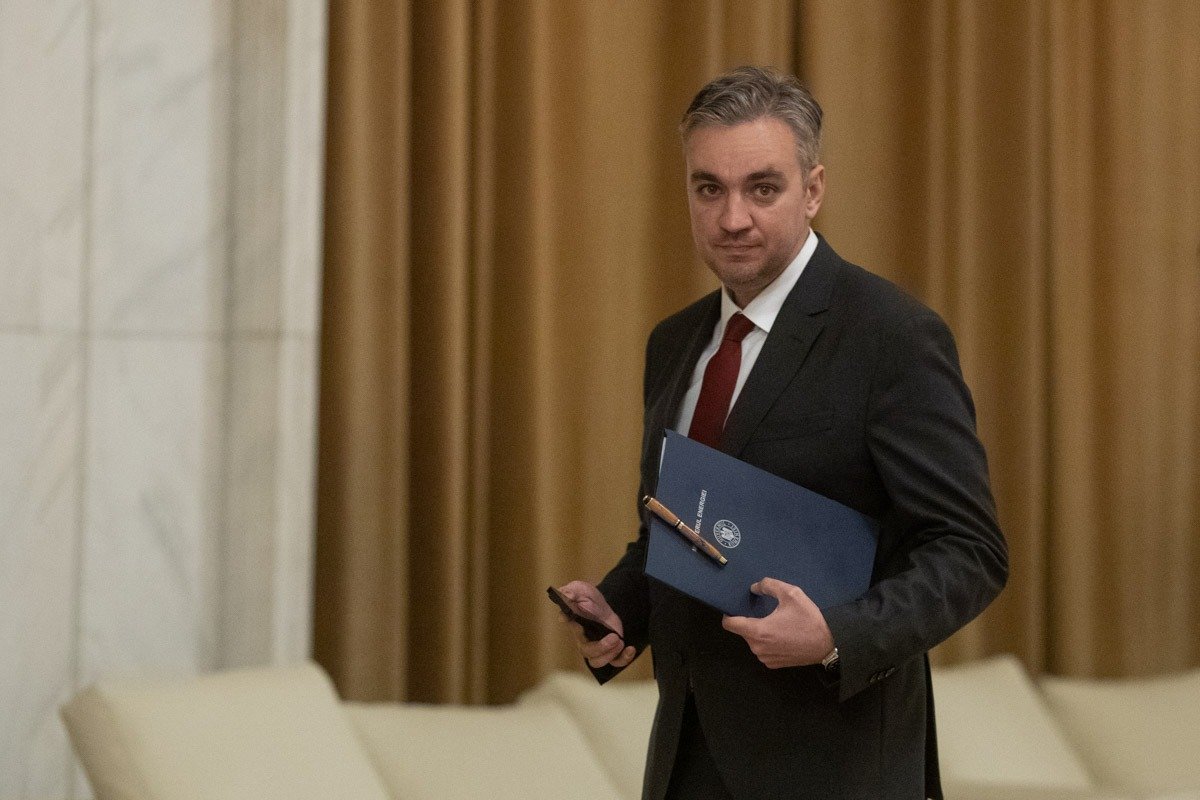 Curtea de Apel respinge contestația angajaților ANRE în cazul reorganizării instituției Curtea de Apel București a stabilit joi că acțiunea salariaților Autorității Naționale de Reglementare în domeniul Energiei (ANRE), care contestau suspendarea procesului de reorganizare a instituției, este neîntemeiată