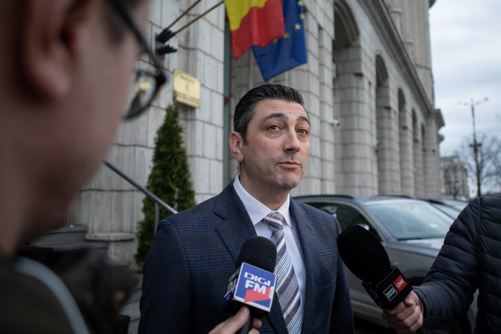 Parchetul General reacționează la acuzațiile din documentarul Recorder privind sistemul judiciar românesc În contextul dezbaterii publice tumultoase din ultimele săptămâni, Parchetul General a oficializat poziția sa cu privire la scandalul generat de documentarul realizat de Recorder, care a adus acuzații grave despre funcționarea sistemului de justiție din România