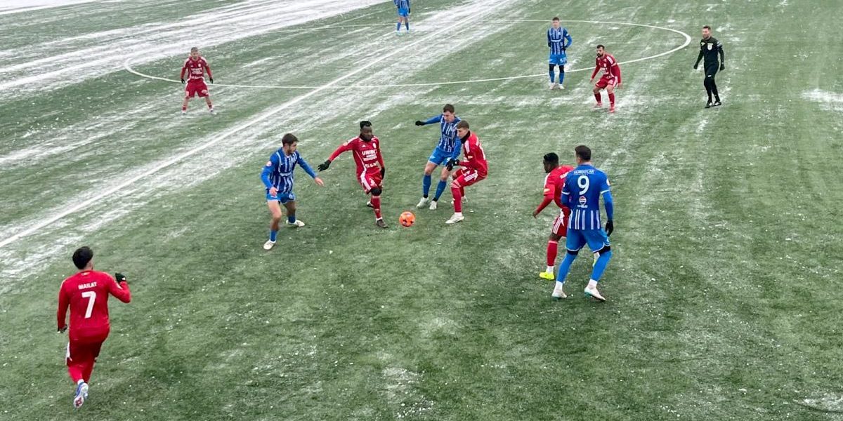 LIVE Farul - FC Botoșani, amical în zăpadă la Mogoșoaia