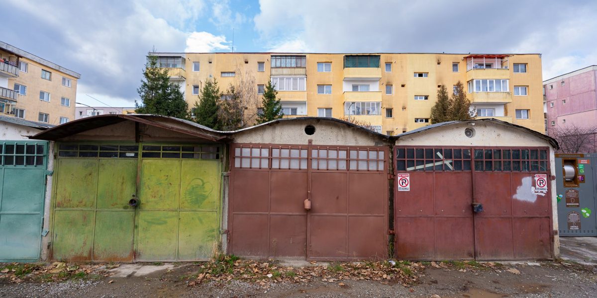 Garaja-Sfantu-Gheorghe.jpg - JurnalUrban