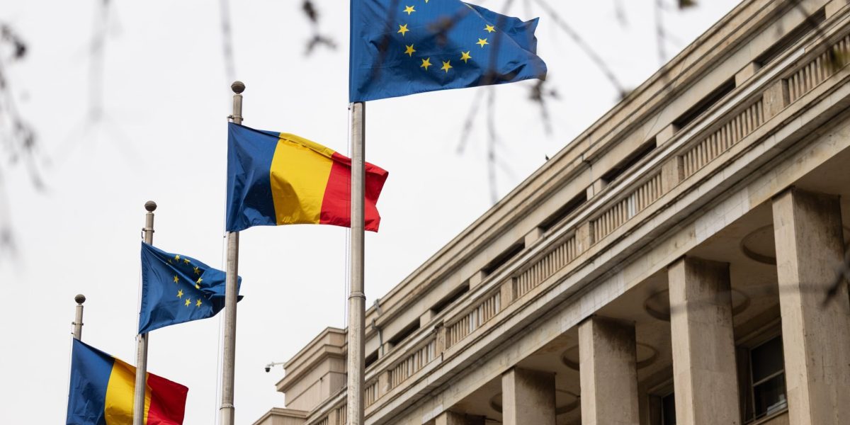 Guvernul dă undă verde reabilitării Bazinului de Apă Curată de - JurnalUrban