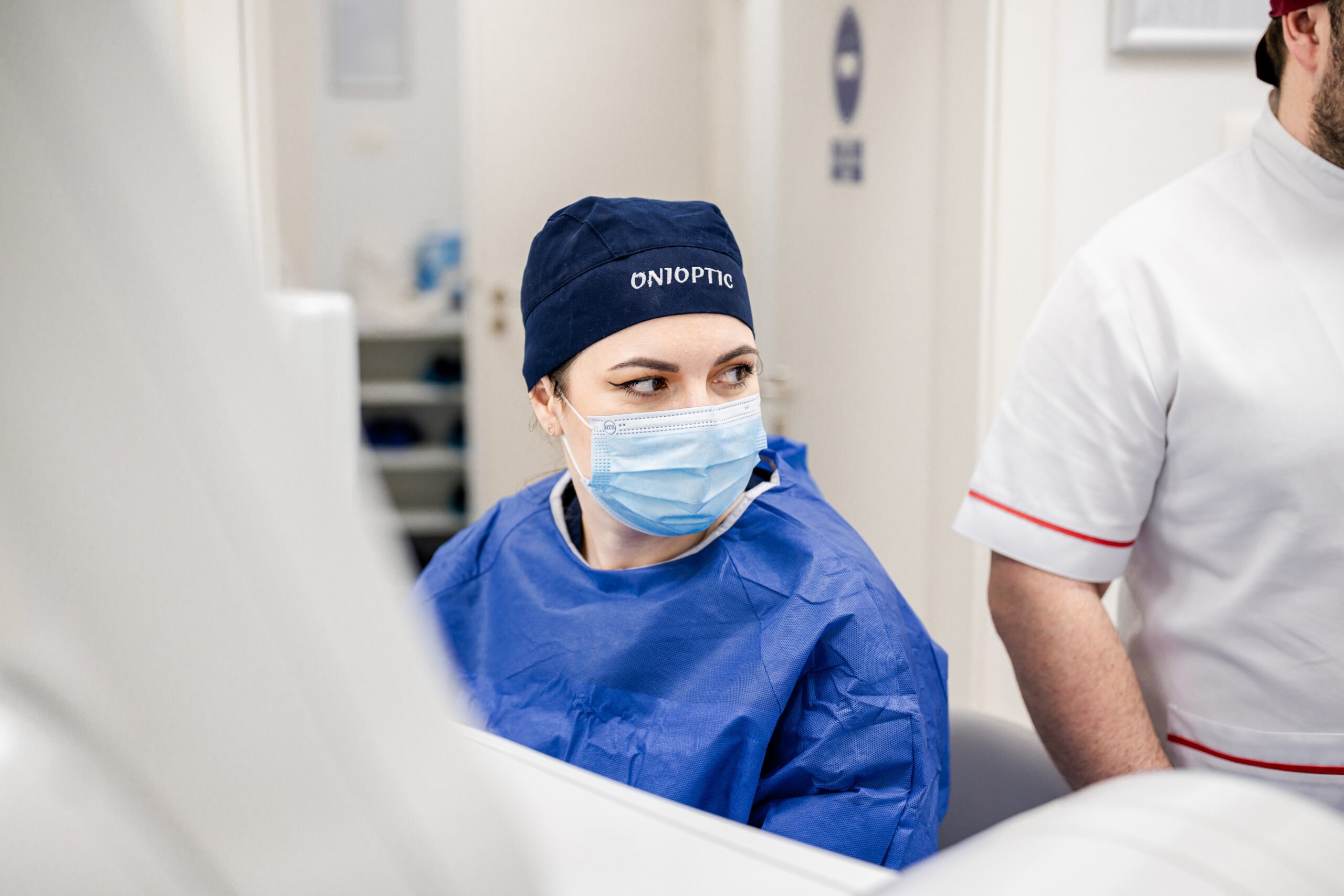 Situație de criză în sistemul medical românesc: Spitalele din România, copleșite de numărul tot mai mare de pacienți, din ce în ce mai greu de gestionat Infrastructura medicală la limită, prea puține spitale pentru o populație în creștere, și o presiune constantă asupra personalului medical – aceste sunt câteva dintre problemele care definesc astăzi sistemul de sănătate din România