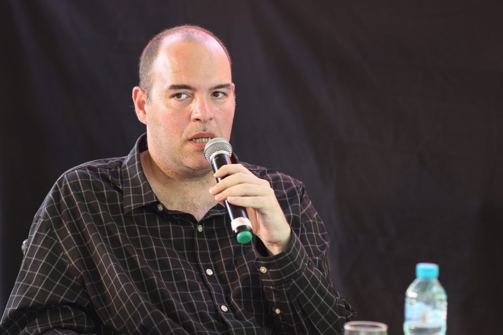 Votul diasporei românești: o divizare la vârf între cele două lumi muncitorești și sofisticate ale exilului Diviziunea din diaspora românească și preferințele politice ale acesteia ies din nou la iveală, evidențiind o fragmentare profundă în percepțiile și așteptările față de viitorul României