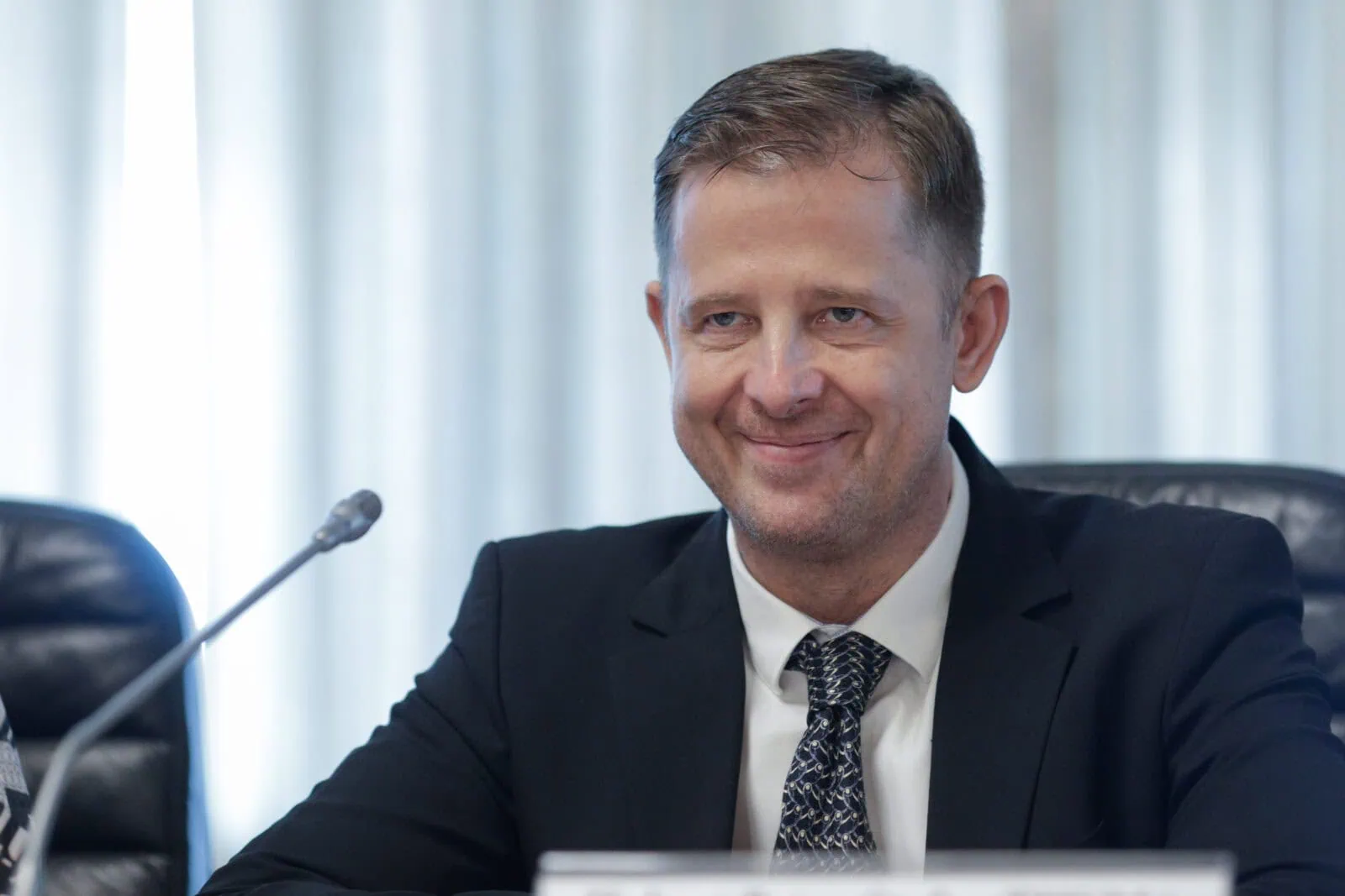 Primarul orașului Bragadiru, Gabriel Lupulescu, atrage atenția asupra provenienței majorării taxelor locale, punând accent pe deciziile centrale ale guvernului