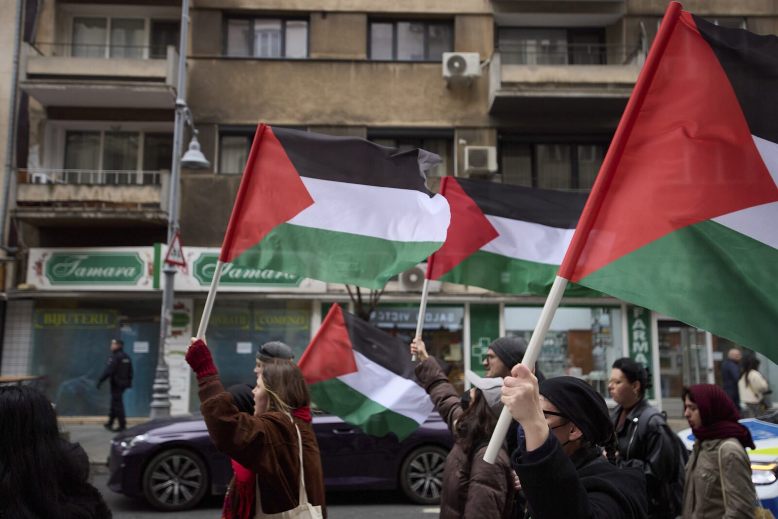 Războiul dintre Israel și Palestina, declanșat în octombrie 2023, continuă să facă ravagii, afectând nu doar zonele de conflict, ci și viețile cetățenilor nevinovați