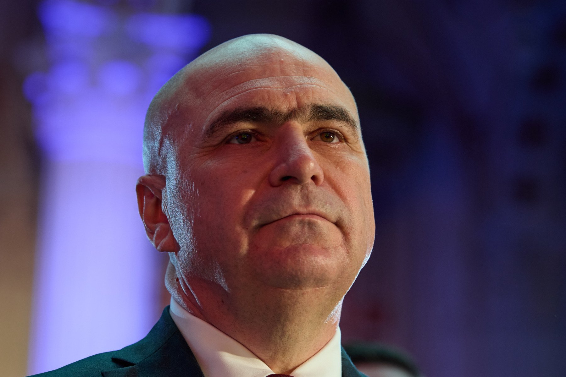 România în epoca modernă: un stat responsabil, bazat pe instituții credibile și respect față de cetățeni Într-un moment de profundă reflecție asupra identității și progresului național, prim-ministrul României a reafirmat angajamentul țării pentru o administrație eficientă și responsabilă
