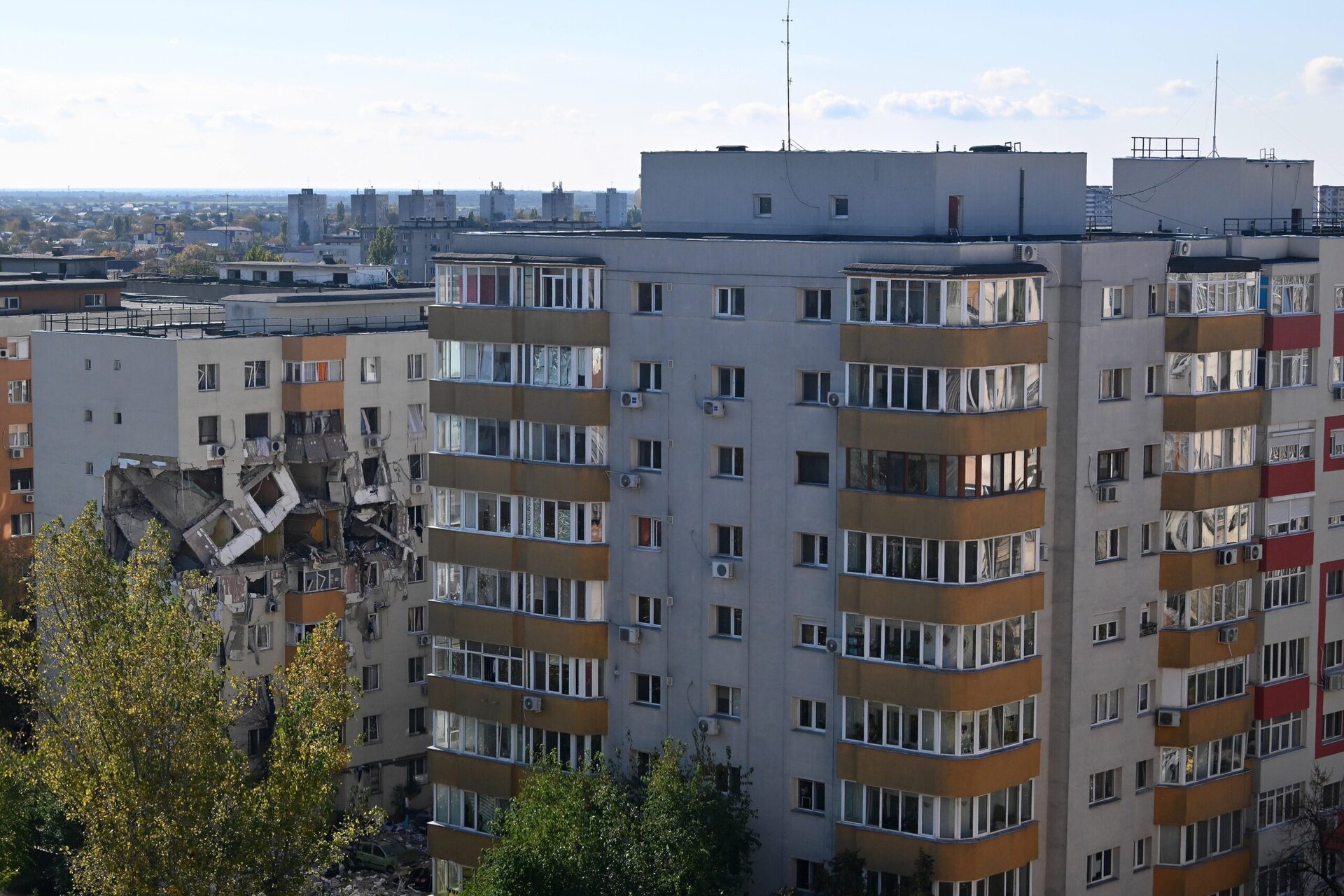 Primăria Sectorului 5 a anunțat măsuri urgente de sprijin pentru locuitorii afectați de explozia care a zguduit cartierul Rahova în urmă cu câteva luni