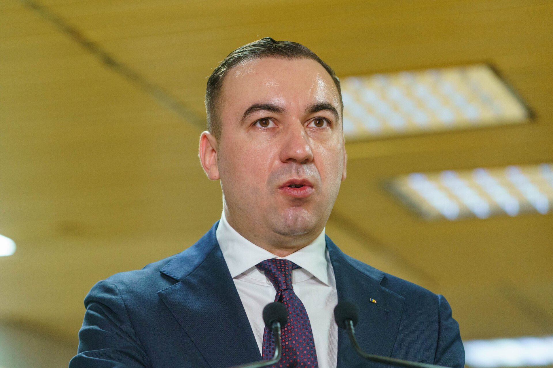 Capitala se confruntă zilnic cu pierderi uriașe de apă caldă, o problemă veche și tot mai acutizată de-a lungul anilor